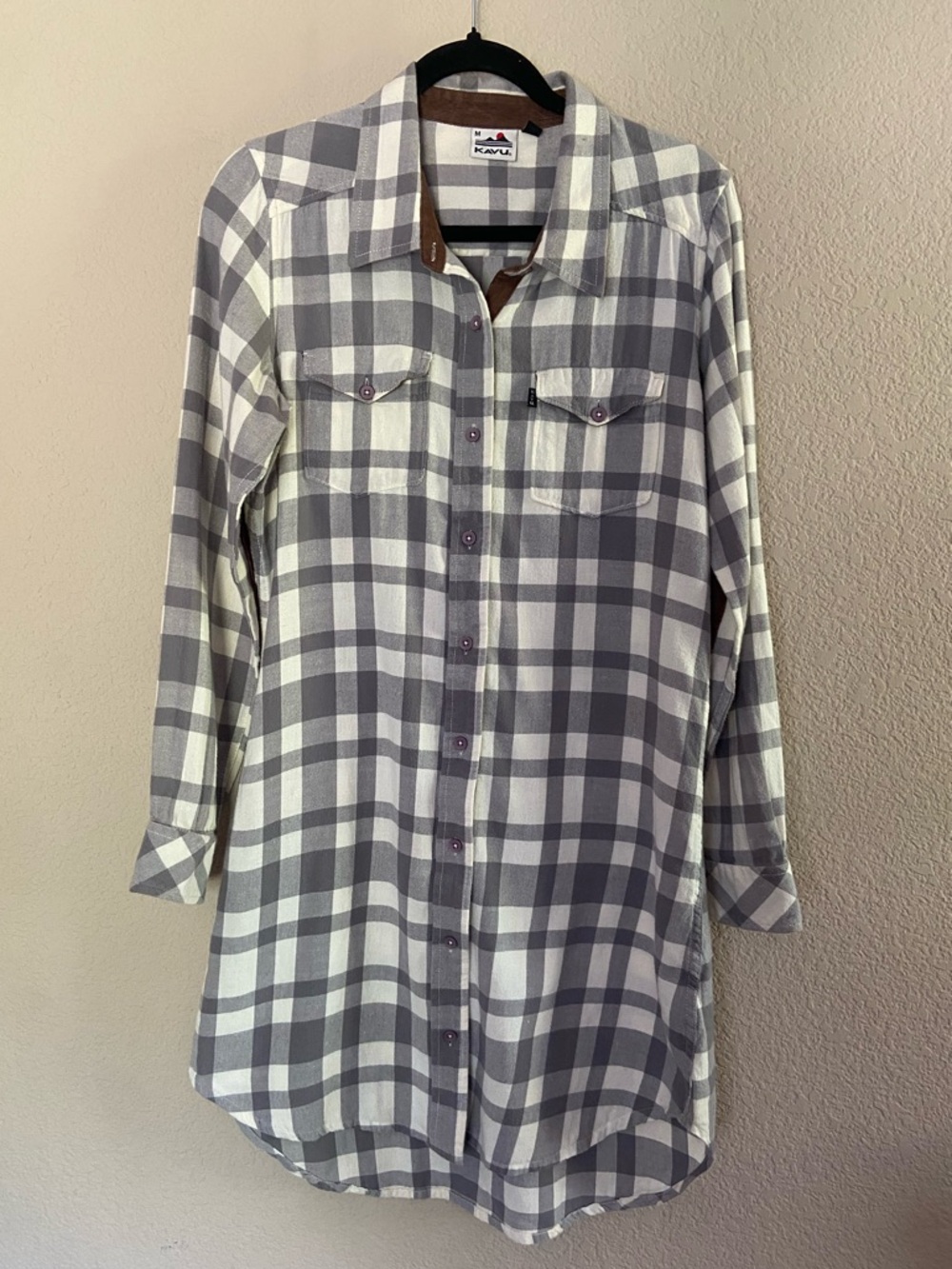 Kavu Jurnee Plaid White Gray Flannel Button Front Long Sleeve Shirt Dress Size M